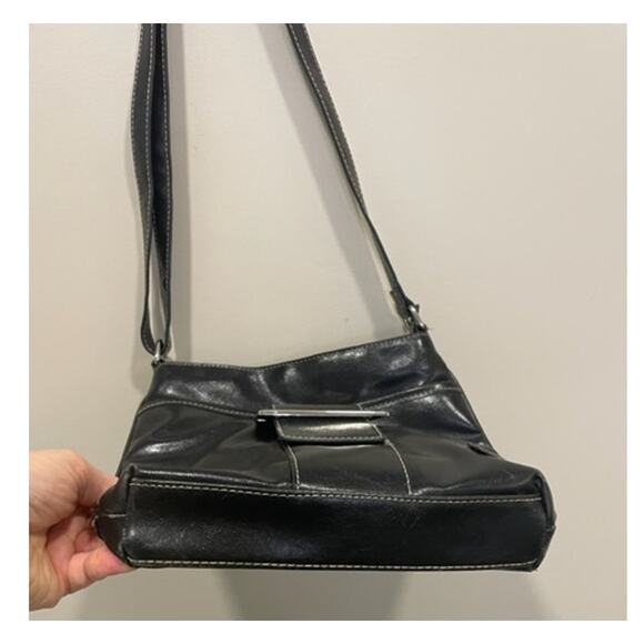 Nine West Leather Small Black Shoulder Purse Crossbody Silver Hardware Bag - Picture 3 of 11